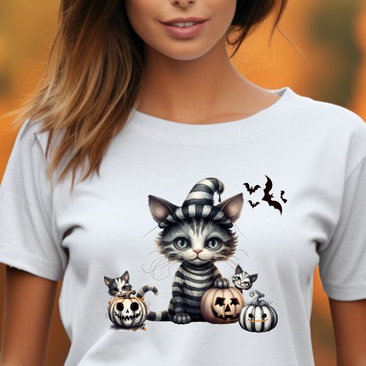 愛らしい不気味ハロウィーンの子猫 Tシャツ