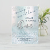 愛らしい冬のワンダーランドグリッター第一誕生日 招待状 (スタンド正面)