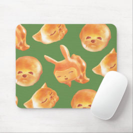 愛らしい動物型パン柄 マウスパッド