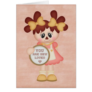 愛らしい国の裁縫の縫いぐるみ人形