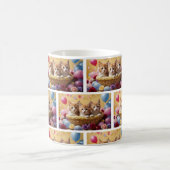 愛らしい子猫を愛でるバスケットアート モーフィングマグカップ (中央)