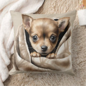 愛らしい小さなチワワ子犬の毛布の下 クッション (ブランケット)