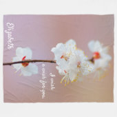 愛らしい日本のアプリコットの花 フリースブランケット (正面(横))