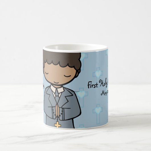 愛らしい最初の聖餐式の少年の青い名前 コーヒーマグカップ (中央)
