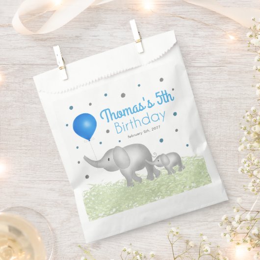 愛らしい水彩象誕生日少年 フェイバーバッグ (クリップ留めされた状態)