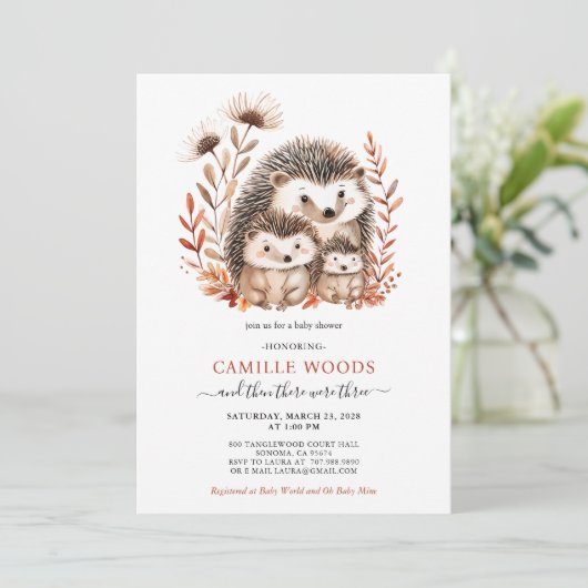 愛らしい水彩赤ちゃんシャワーヘッジホッグファミリー 招待状 (スタンド正面)