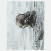 愛らしい海のカワウソ フリースブランケット (正面)