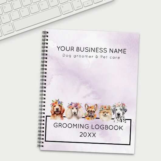 愛らしい犬たちと花冠、水彩の紫 ノートブック