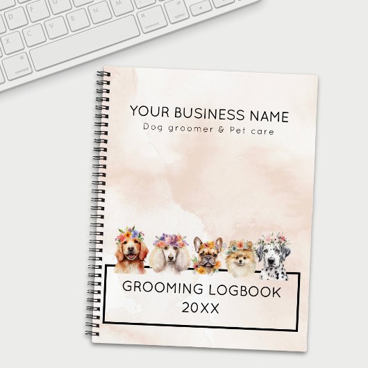 愛らしい犬たちと花冠、水彩ベージュ ノートブック