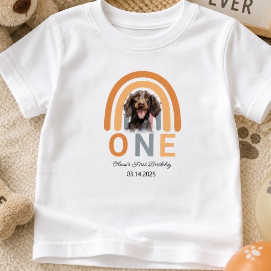 愛らしい犬のレインボー水彩 1歳の誕生日パーティー ベビーTシャツ