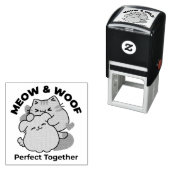 愛らしい猫と犬のハグ – ニャー&ウォフデザイン セルフインキングスタンプ (インサイチュ)
