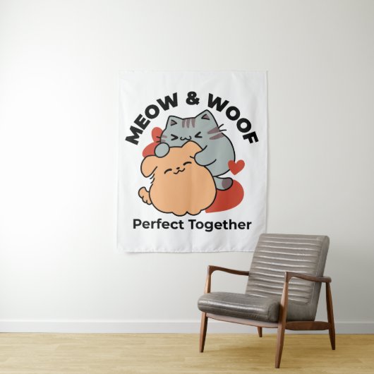 愛らしい猫と犬のハグ – ニャー&ウォフデザイン タペストリー (インサイチュ)