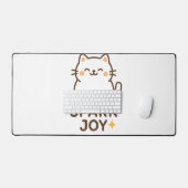 「愛らしい猫デスクマット – Spark Joy Cozy Eutiful」 デスクマット (キーボード&マウス)