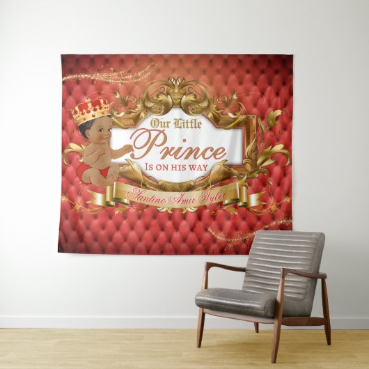 愛らしい王室のアフリカ王子赤と金ゴールドの背景 タペストリー (インサイチュ(横))