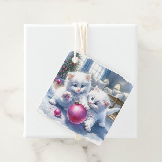 愛らしい白い子猫ピンクのクリスマス フェイバータグ (インサイチュ)
