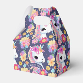 愛らしい白ベビーの一角花 フェイバーボックス