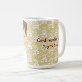 愛らしい確認日茶色の髪の男の子のマグカップ コーヒーマグカップ (正面右)