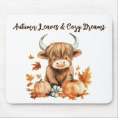 愛らしい秋の高原牛 マウスパッド (正面)