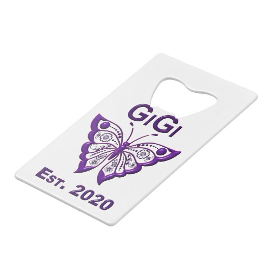 愛らしい蝶ギギ"Est 2020" クレジットカード栓抜き (裏面アングル)