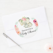 愛らしい象の赤ちゃんシャワー女の子 ラウンドシール (封筒)