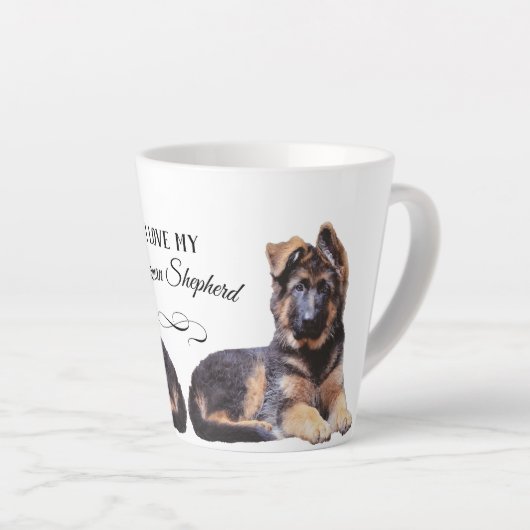 愛らしい長い髪のドイツの羊飼いの子犬 カフェラテマグ (右アングル)