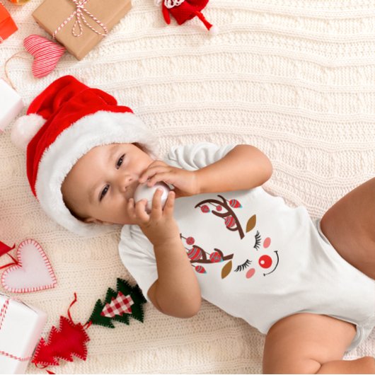 愛らしい鹿顔とオーナメントオン〔雄ジカの〕枝角 ベビーボディスーツ