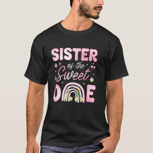 愛らしきひとりの姉妹 初めての誕生日 マッチング ファ Tシャツ (正面)