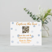 愛をキャプチャ追加QRスキャンアップロード写真青 箔シーズンポストカード (立ち正面)