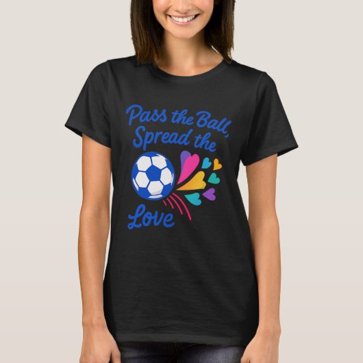 愛を広げる虹のサッカー デザイン Tシャツ (正面)