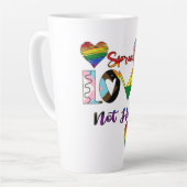 愛を広めて憎まない カフェラテマグ (左アングル)