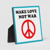 「愛を戦争に帰さない」平和サイン フォトプラーク (正面)