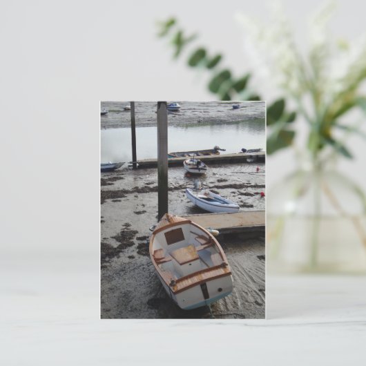 愛を抱く ポストカード (スタンド正面)