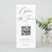 愛を捕らえる | 青い白のモノグラムの写真のサイン メニュー (スタンド正面)