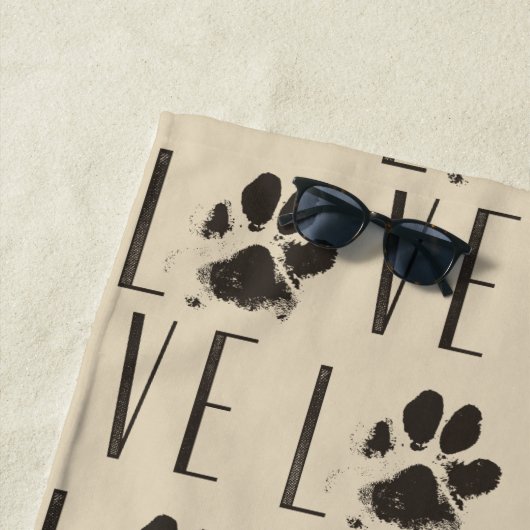 愛を綴る前足の模様 ビーチタオル (インサイチュ)