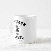 愛を解き放て | 犬の里親募集の名言 コーヒーマグカップ (正面左)
