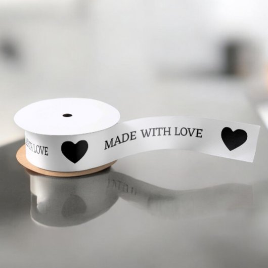 愛を込めて作られる サテンリボン