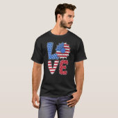 愛アメリカ国旗ひまわり花7月4日アメリカのインディーズ Tシャツ (正面フル)