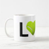 愛テニスのマグ(テニス・ボールのハート) コーヒーマグカップ (左)