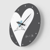 愛パーソナライズされたモダン鳥ライトブルーハート ラージ壁時計 (傾斜)