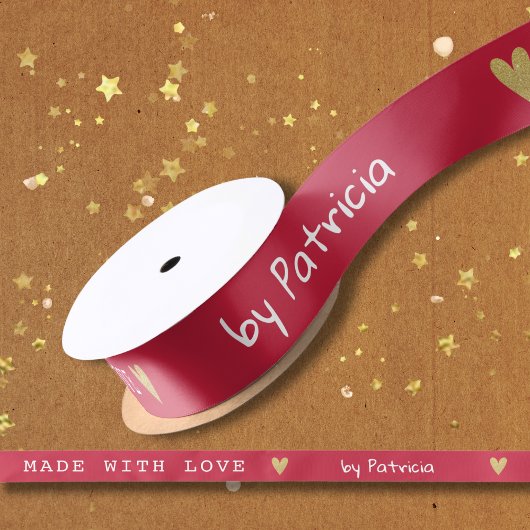 愛パーソナライズされた赤と金ゴールドハートで作られる サテンリボン