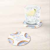 愛ピンクのドーナツの赤ちゃんシャワーが散在 ラウンドペーパーコースター (インサイチュ)