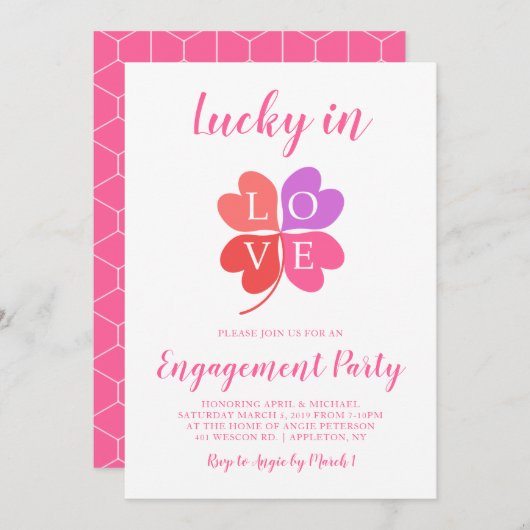 愛ピンクのハートのシャムロックの婚約パーティで幸運 招待状 (正面/裏面)