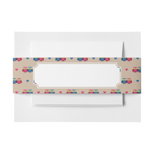 愛フクロウが付いている点検されたパターン 招待状ベリーバンド (正面例)