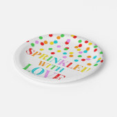 愛ベビーと振りかけられる虹の紙吹雪は振りかけます ペーパープレート (アングル)