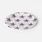 愛モダン国の星とストライプの赤白青 ペーパープレート (アングル)