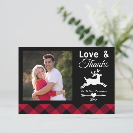 愛及び感謝の赤いバッファローの格子縞の休日の写真 サンキューカード (スタンド正面)