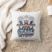 愛国グノーム+グノーム仲間とくつろぎTシャツデザイン クッション (ブランケット)