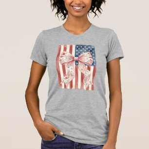 愛国ハート アメリカ国旗 ピンクリボン コケット 7月4日 Tシャツ