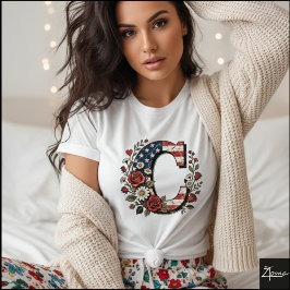 愛国フラワーリングレターCリースデザイン Tシャツ