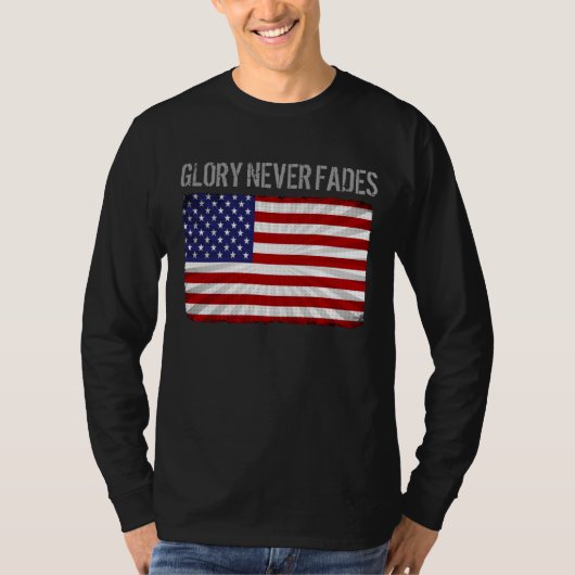 愛国心あふれるクールなアメリカ国旗 Tシャツ (正面)